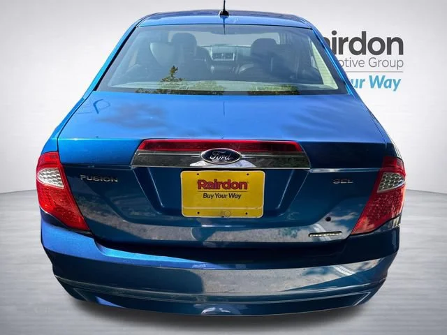 Used 2011 Blue Flame Metallic Ford SEL image 6