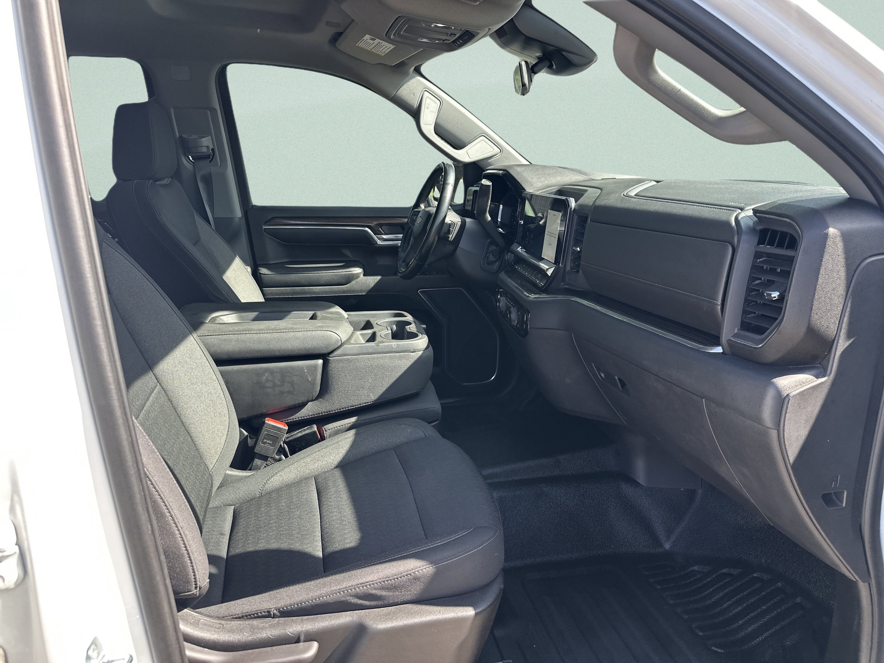 Used 2023 Summit White Chevrolet LT image 14