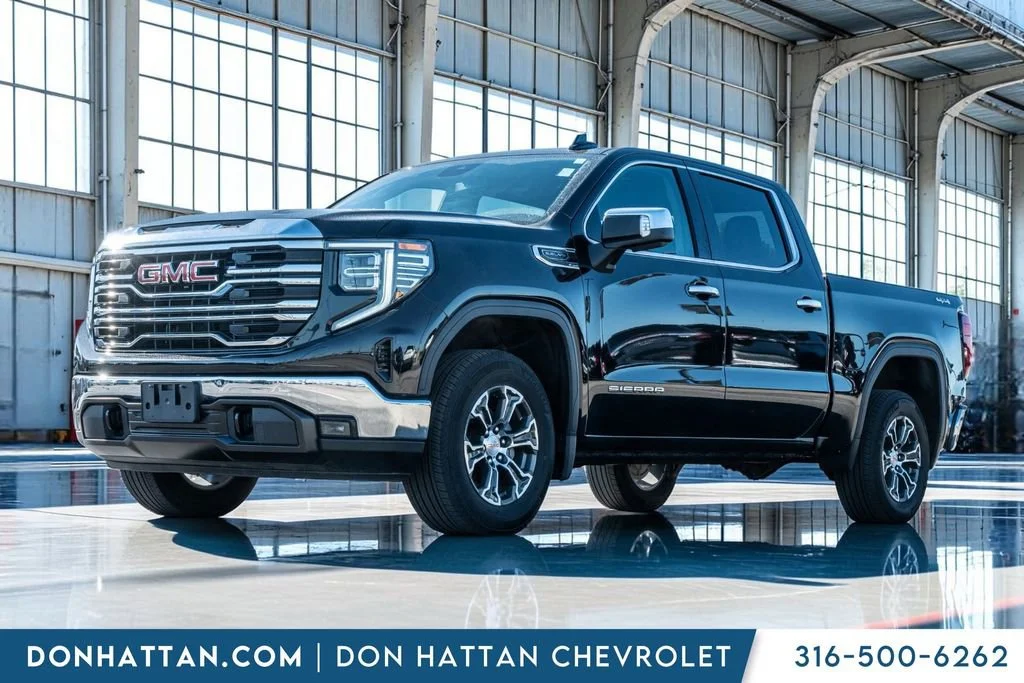 2025 GMC Sierra 4WD Crew Cab Short Box SLT's photo