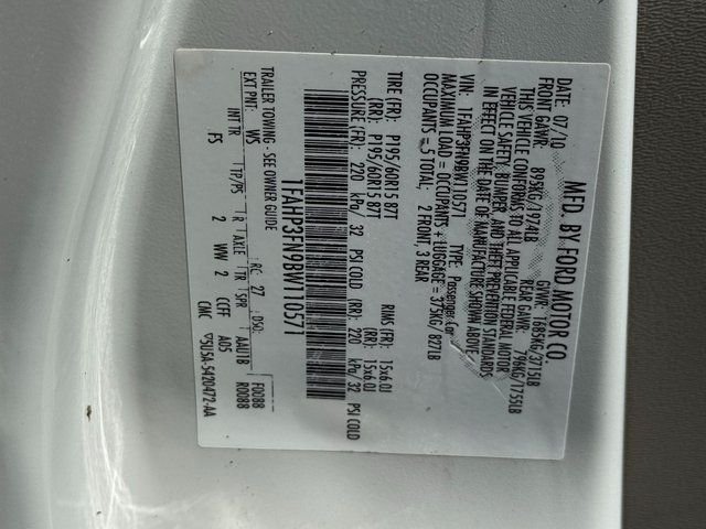 Used 2011 White Ford SE image 19