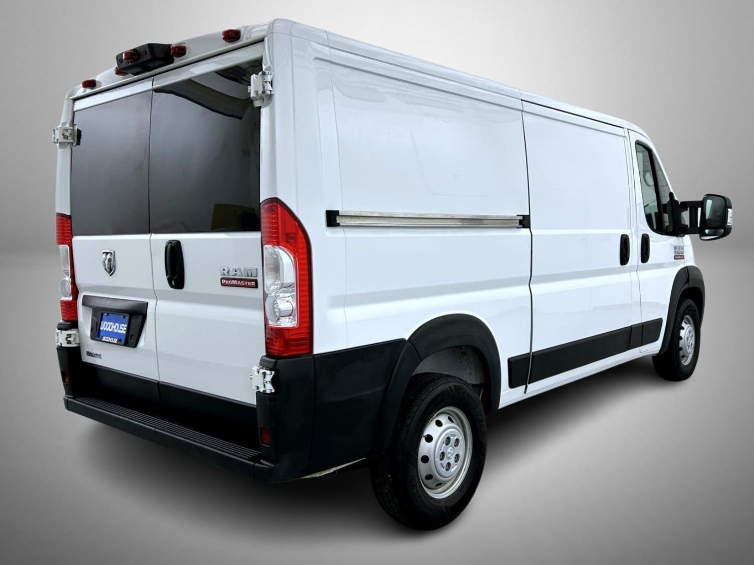 Used 2021 White Ram Low Roof image 5