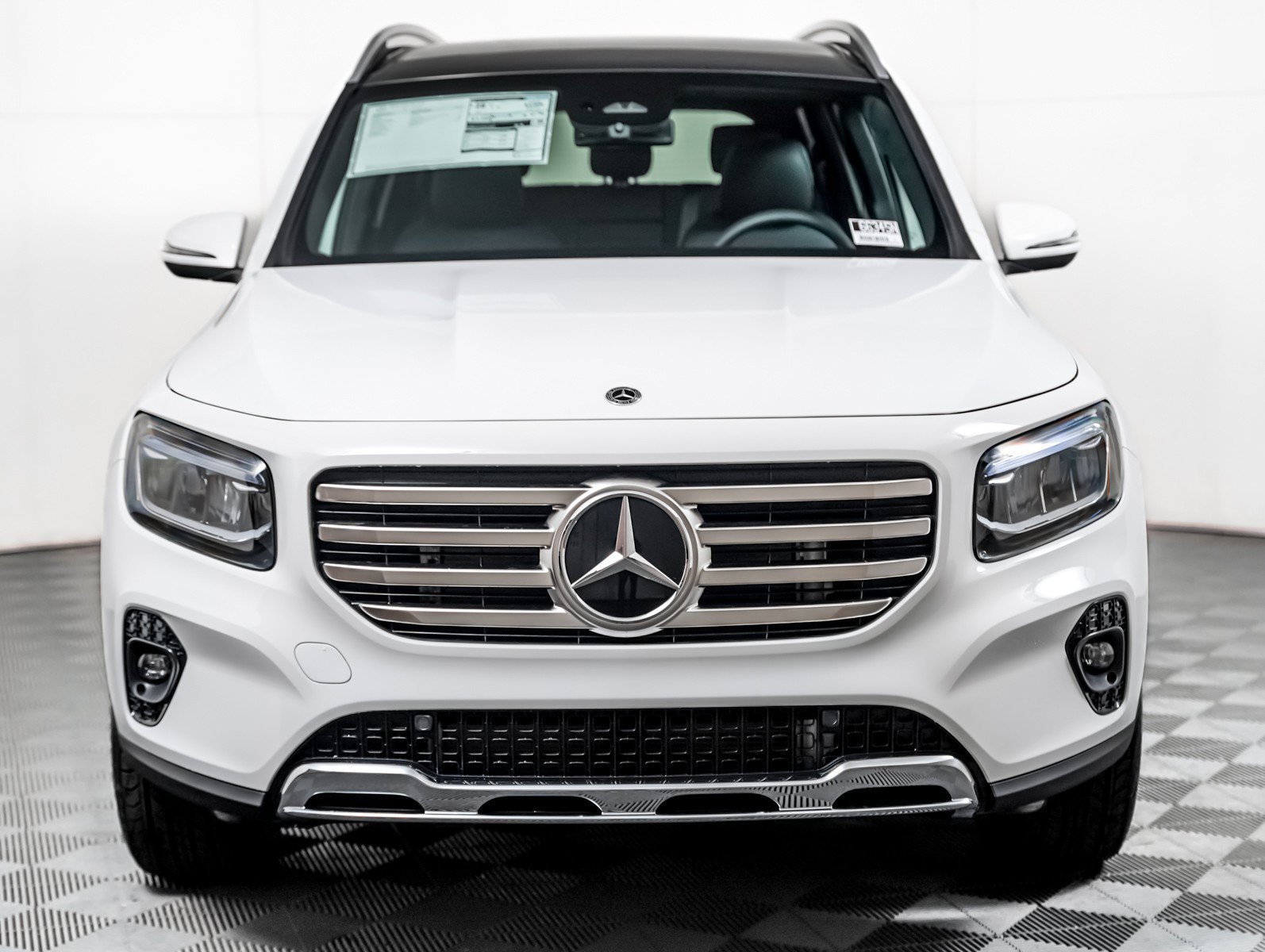 New 2026 Polar White Mercedes-Benz GLB 250 image 9