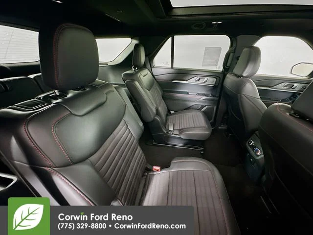 New 2026 Agate Black Metallic Ford ST-Line image 32