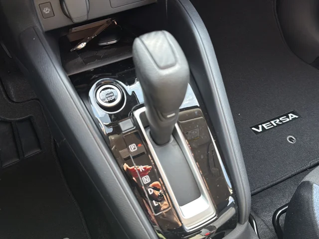 Used 2025 Silver Nissan 1.6 SV image 24