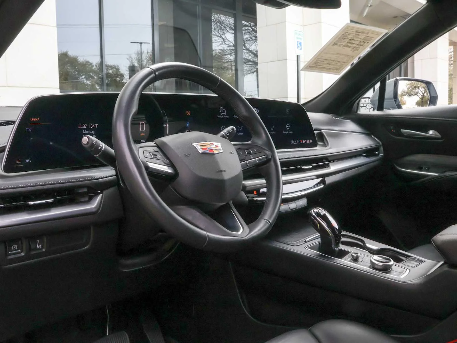 2024 Cadillac XT4 Premium Luxury - Photo 8