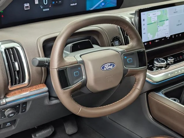New 2027 Star White Metallic Tri-Coat Ford MAX King Ranch® image 43