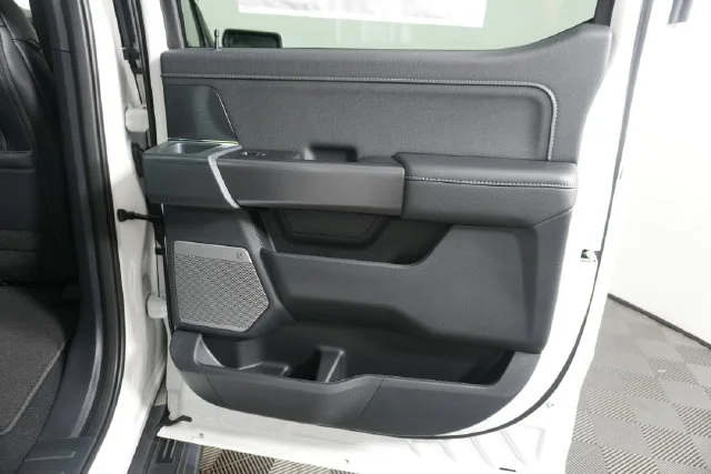 New 2026 Star White Metallic Tri-Coat Ford Lariat® image 36