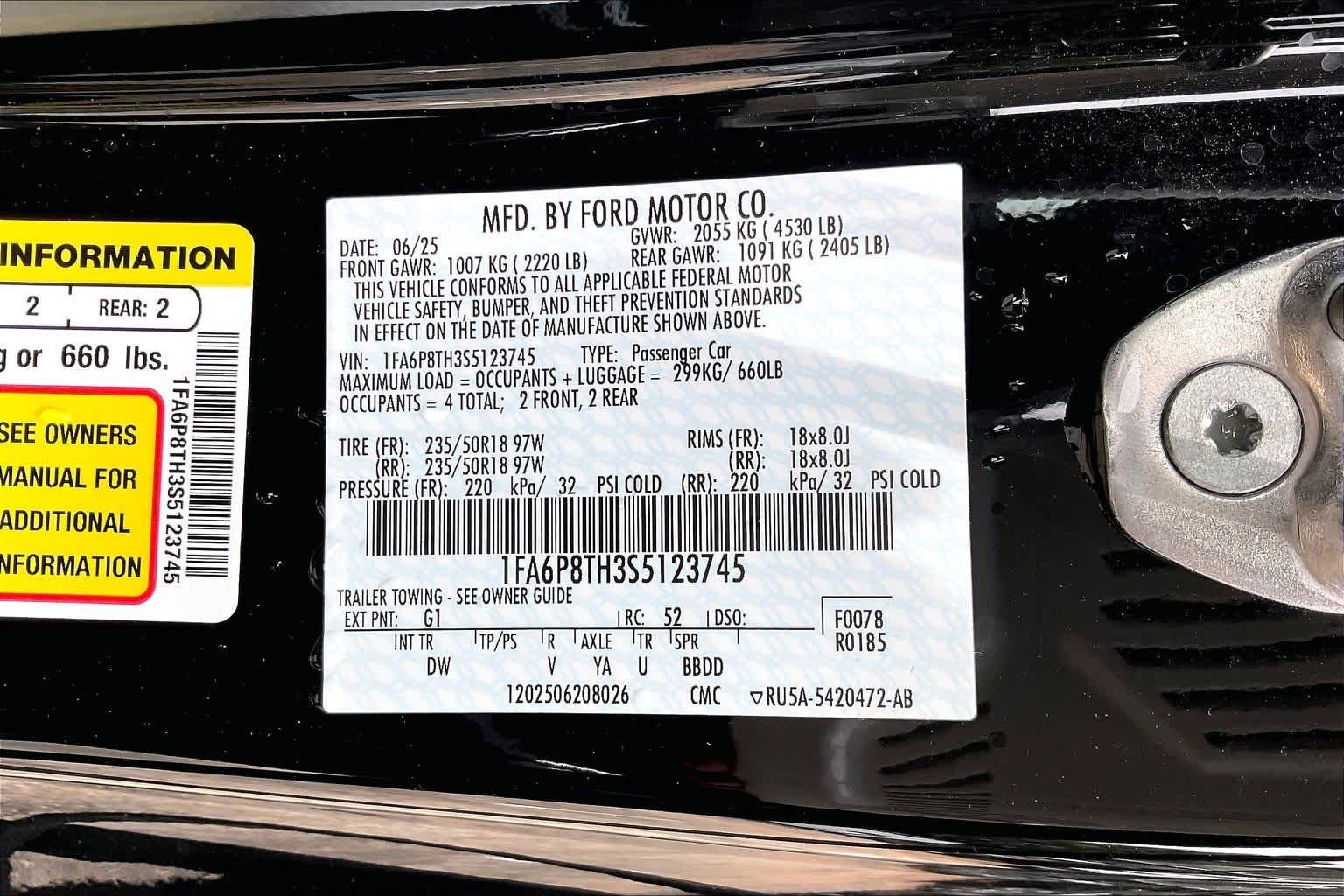 Used 2025 Shadow Black Ford EcoBoost image 34