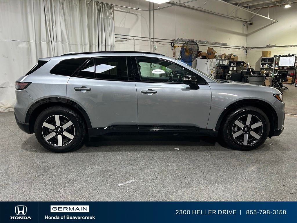 Used 2025 Mercury Silver Metallic Honda Touring image 9