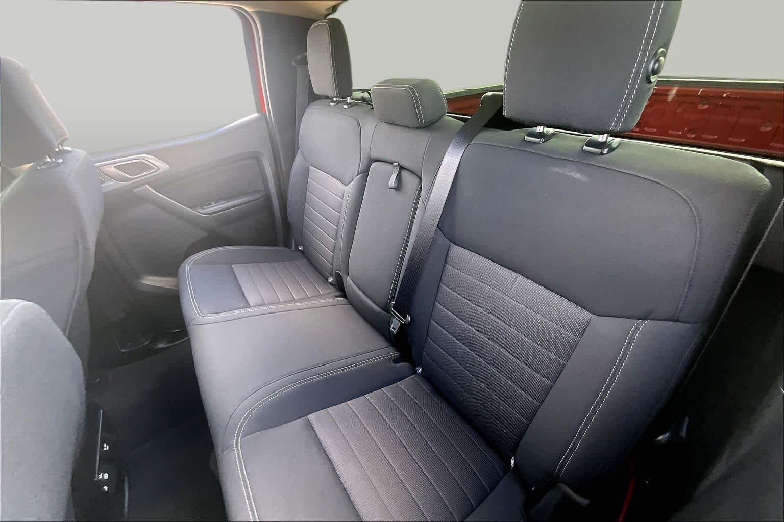 Used 2019 Hot Pepper Red Metallic Tinted Clearcoat Ford XLT image 19