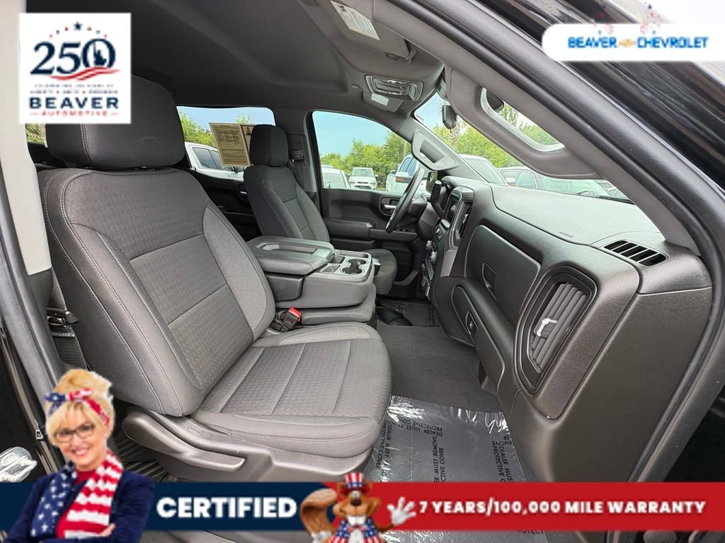 Used 2023 Black Chevrolet Custom image 22