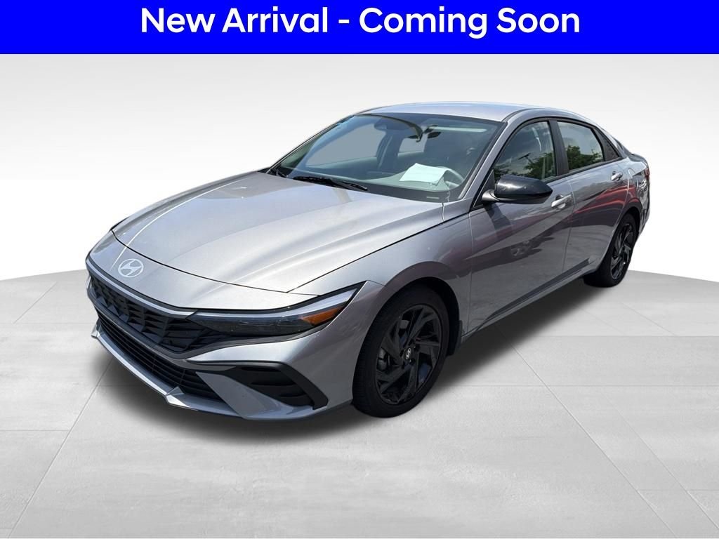 Certified Used 2026 Silver Hyundai SEL Sport image 2