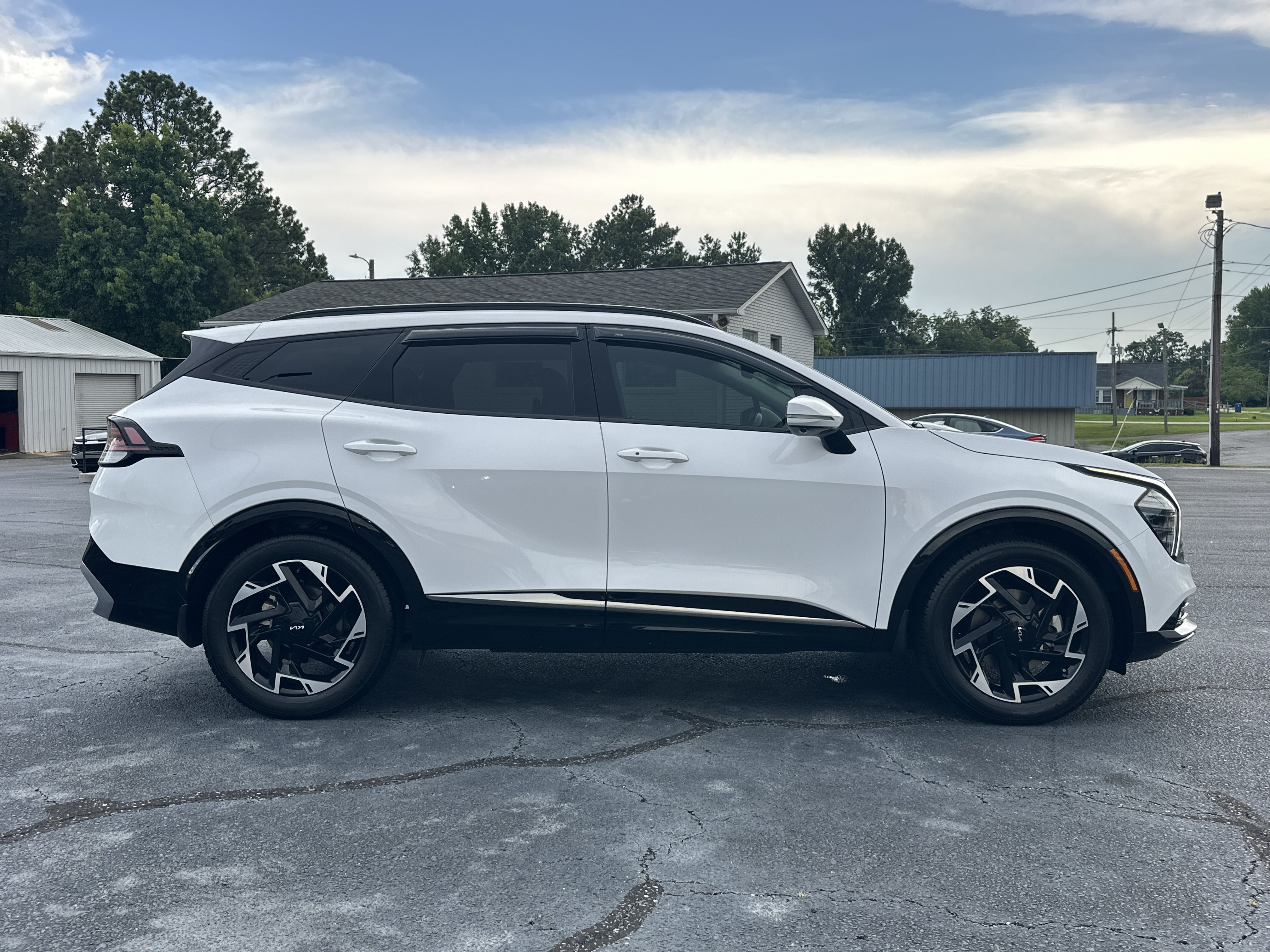 Used 2024 Glacial White Pearl Kia SX-Prestige image 8