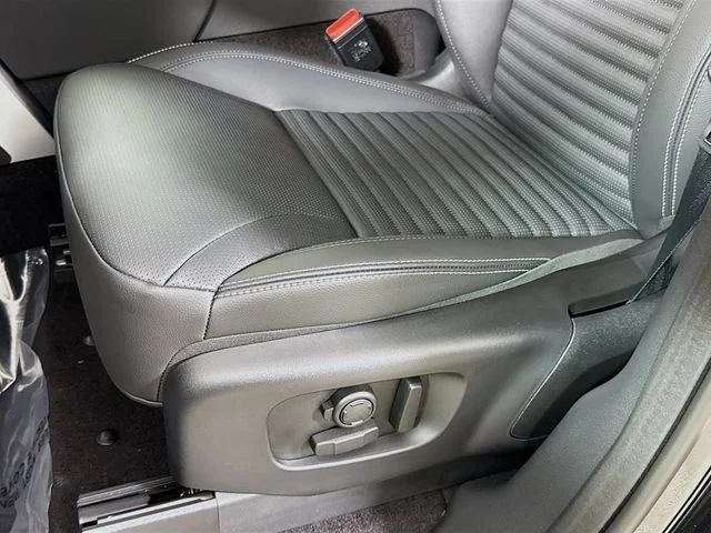 2026 Land Rover Discovery Dynamic SE - Photo 22