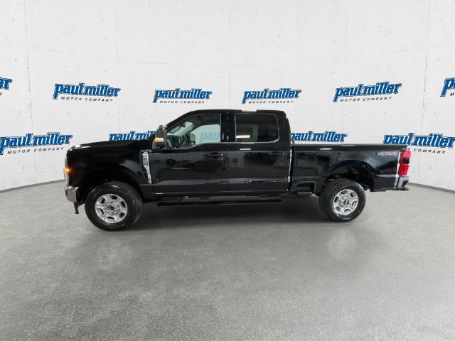 New 2027 Black Ford XLT image 6