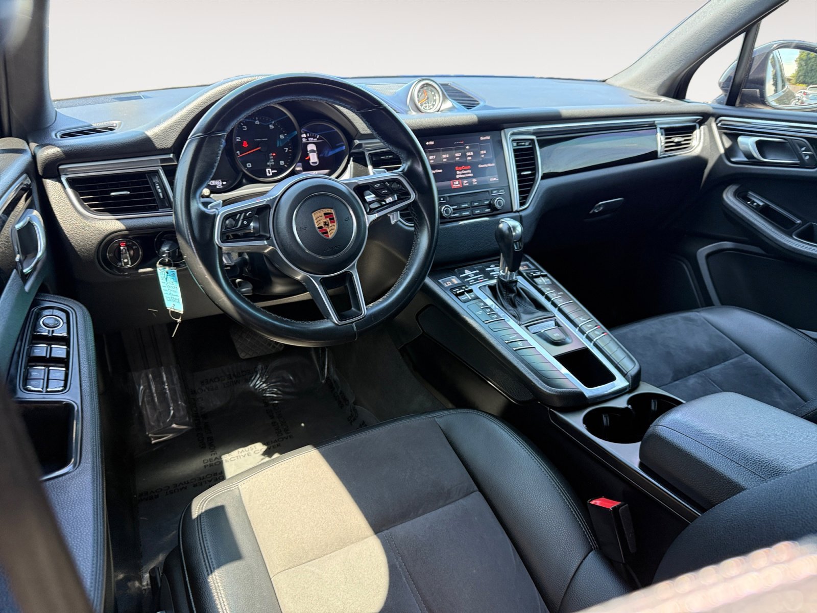 Used 2018 Black Porsche Base image 15