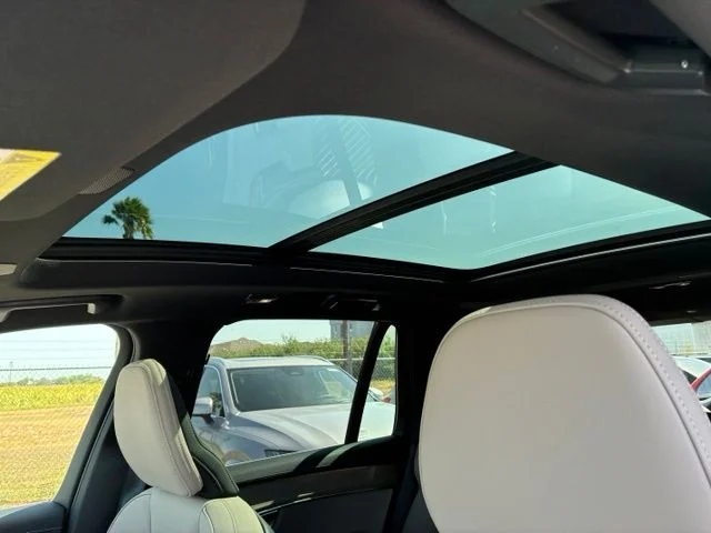 New 2026 Crystal White Volvo Plus image 22