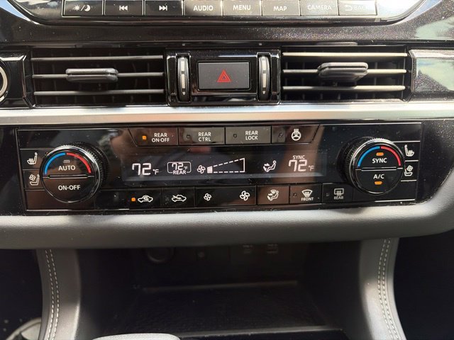 Used 2023 Beige Nissan Platinum image 39