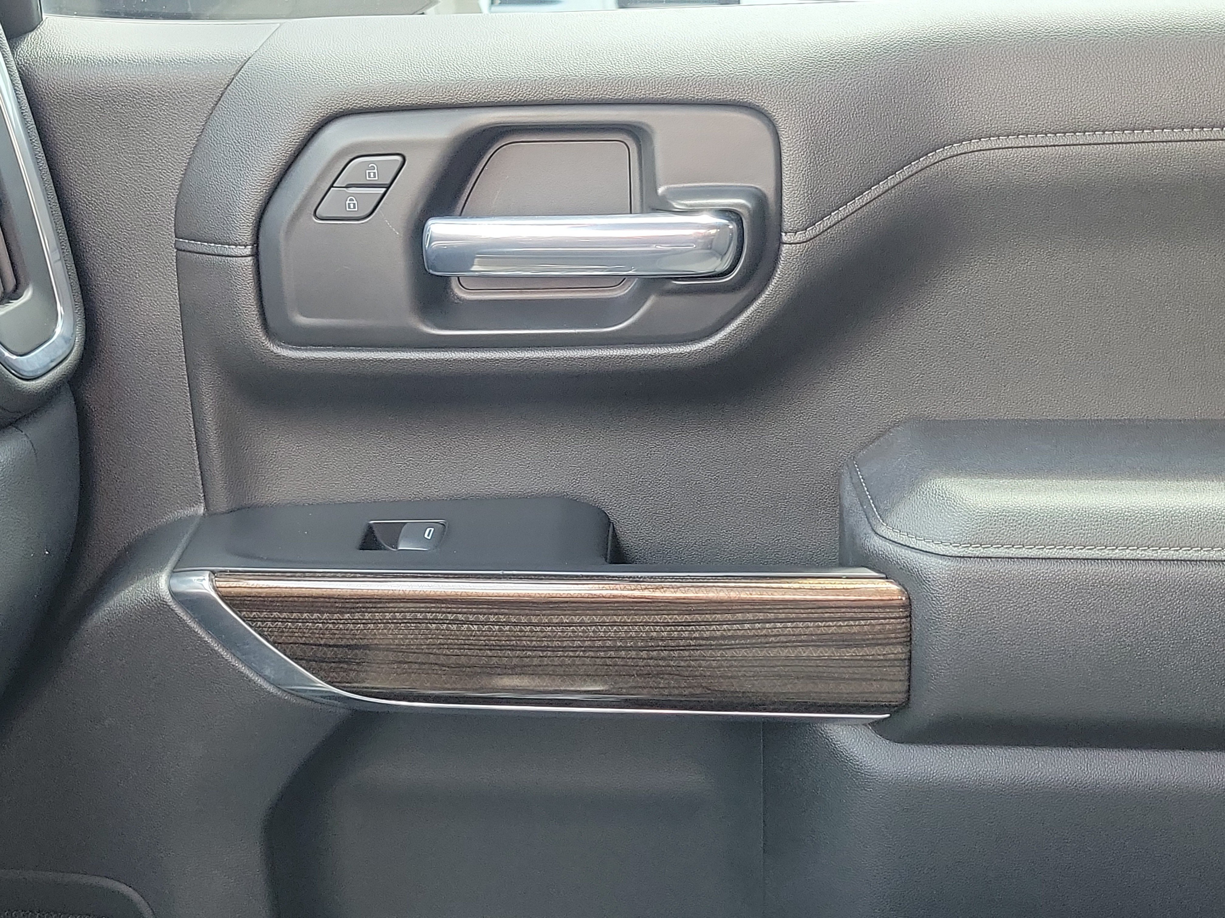 Used 2020 Satin Steel Metallic Chevrolet LT Trail Boss image 29