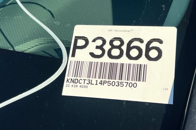 Used 2023 Black Kia Wave image 8