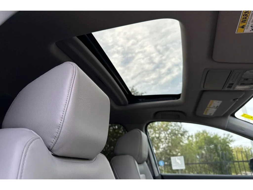 Used 2020 Lunar Silver Metallic Honda EX-L image 20