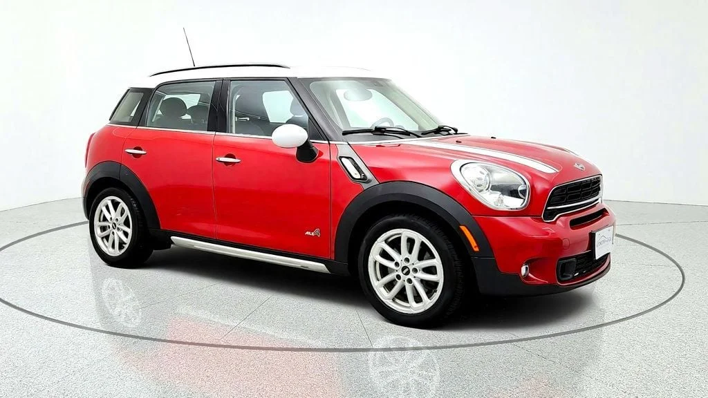Used 2016 Chili Red MINI ALL4 w/ Steptronic Auto, White Roof & Bonnet Stripes image 3