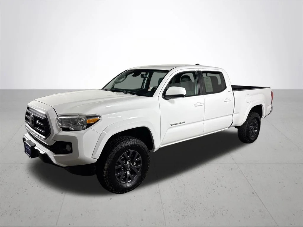 Used 2020 White Toyota SR5 image 2