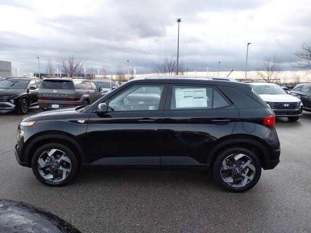New 2026 Onyx Black Hyundai SEL image 1