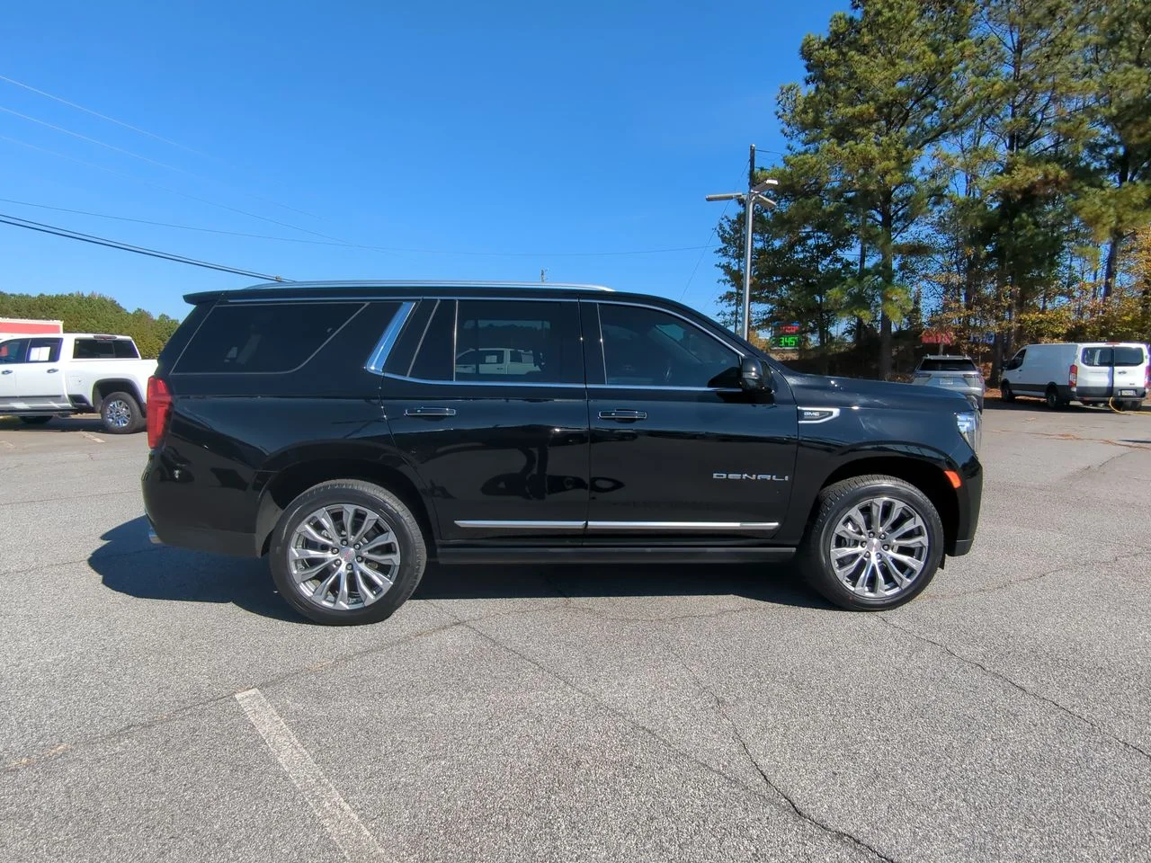 2021 GMC Yukon Denali - Photo 38