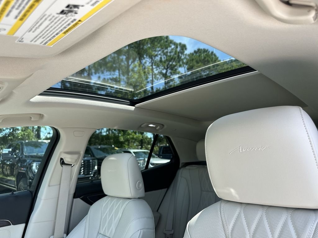 Used 2023 Ebony Twilight Metallic Buick Avenir image 19