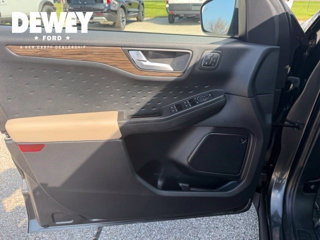 Used 2020 Magnetic Ford Titanium image 9