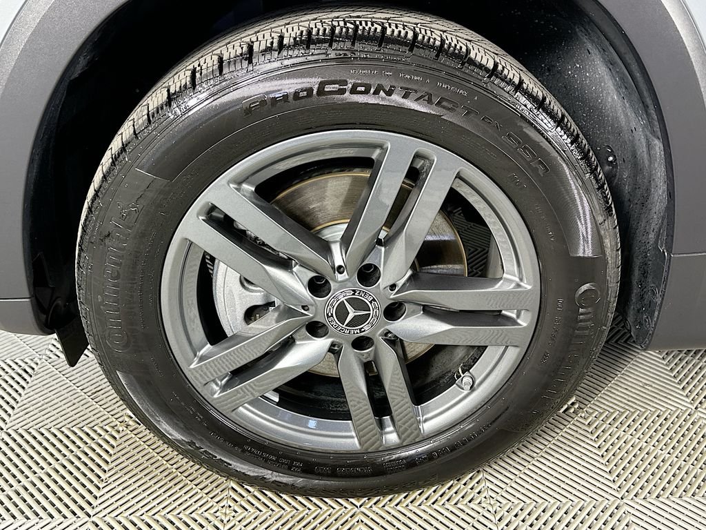 Used 2026  Mercedes-Benz GLB 250 image 30
