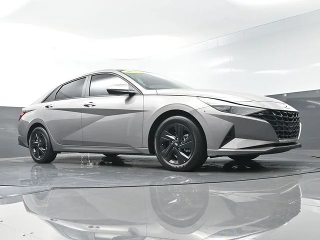 Used 2023 Silver Hyundai SEL image 30