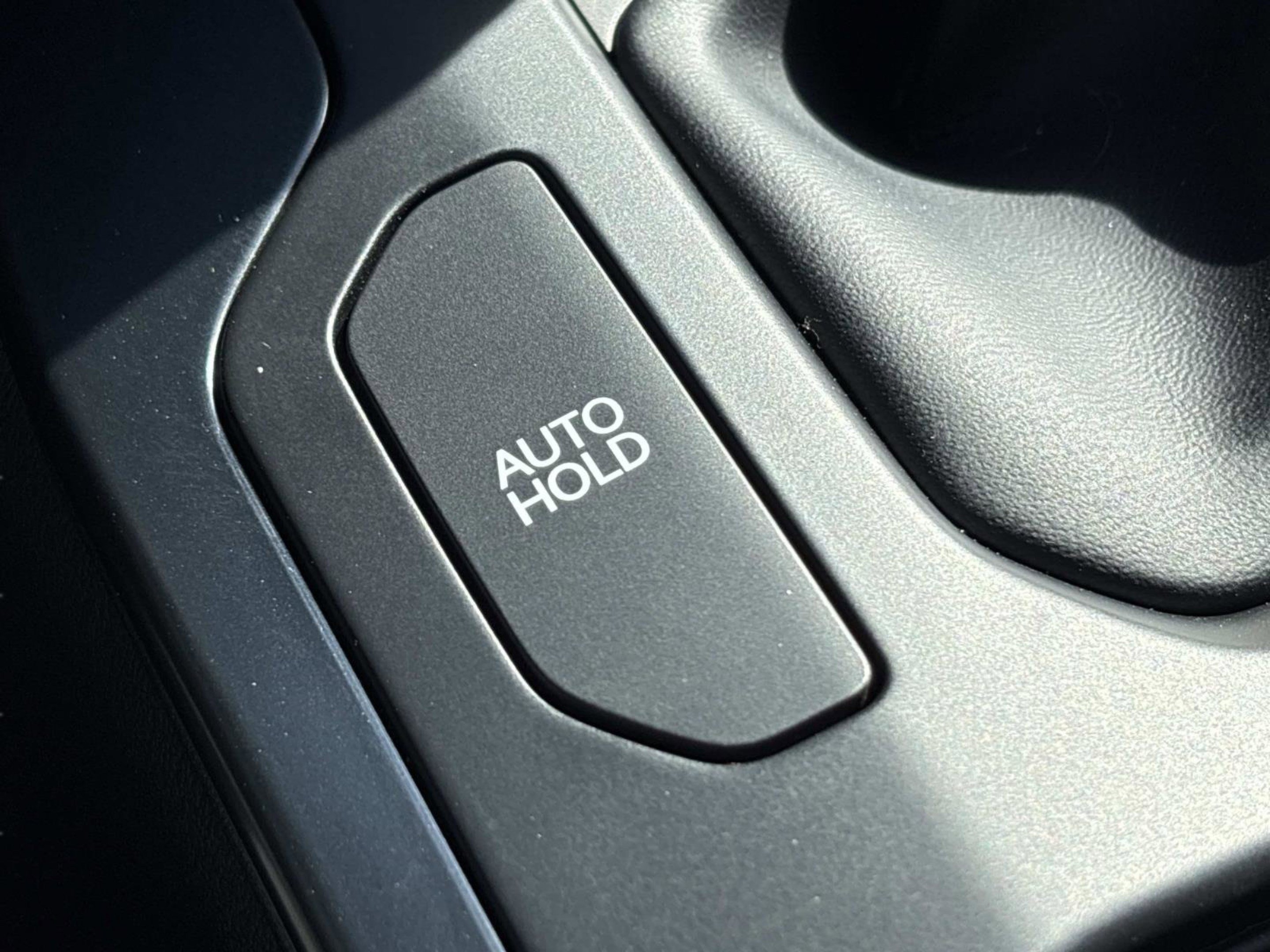 2025 Kia K4 LXS - Photo 25