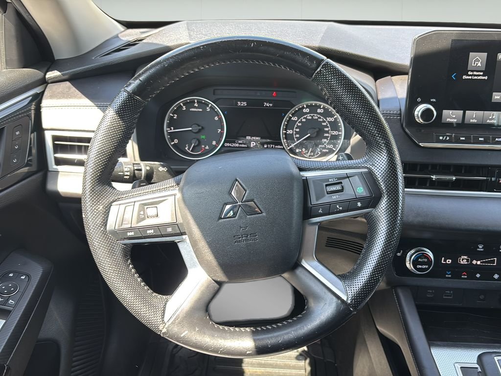 Used 2022 Silver Mitsubishi SEL image 21