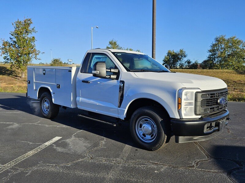 2026 Ford F-250 XL Regular Cab 8' Box's photo