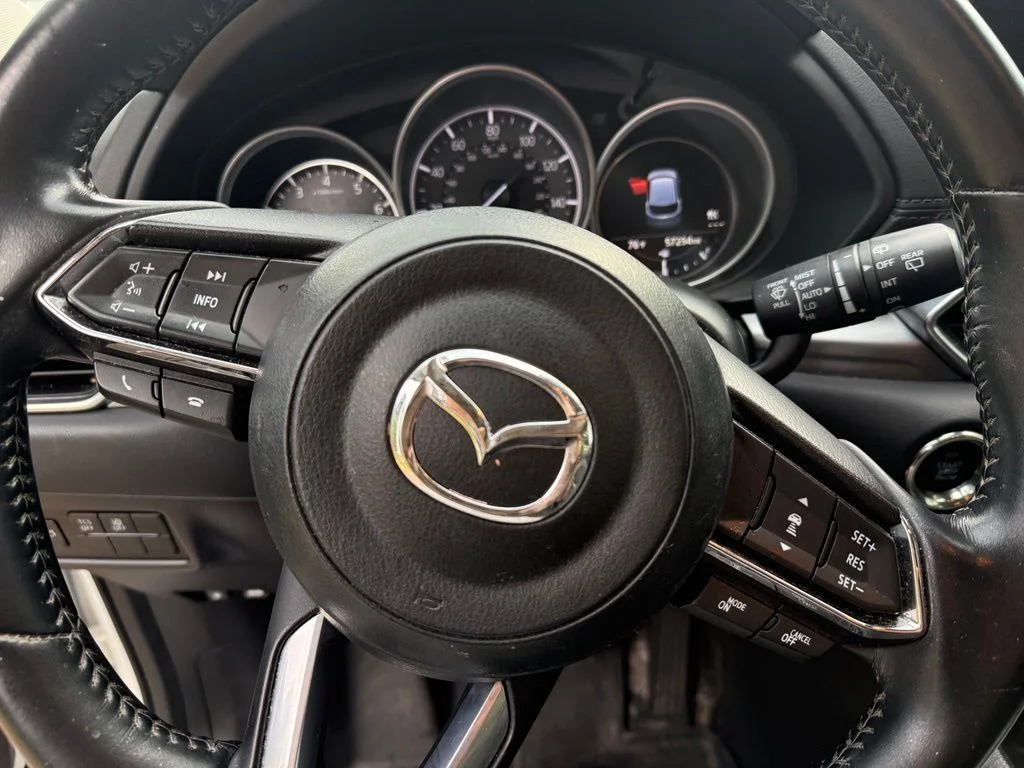 Used 2018 White Mazda Touring image 13