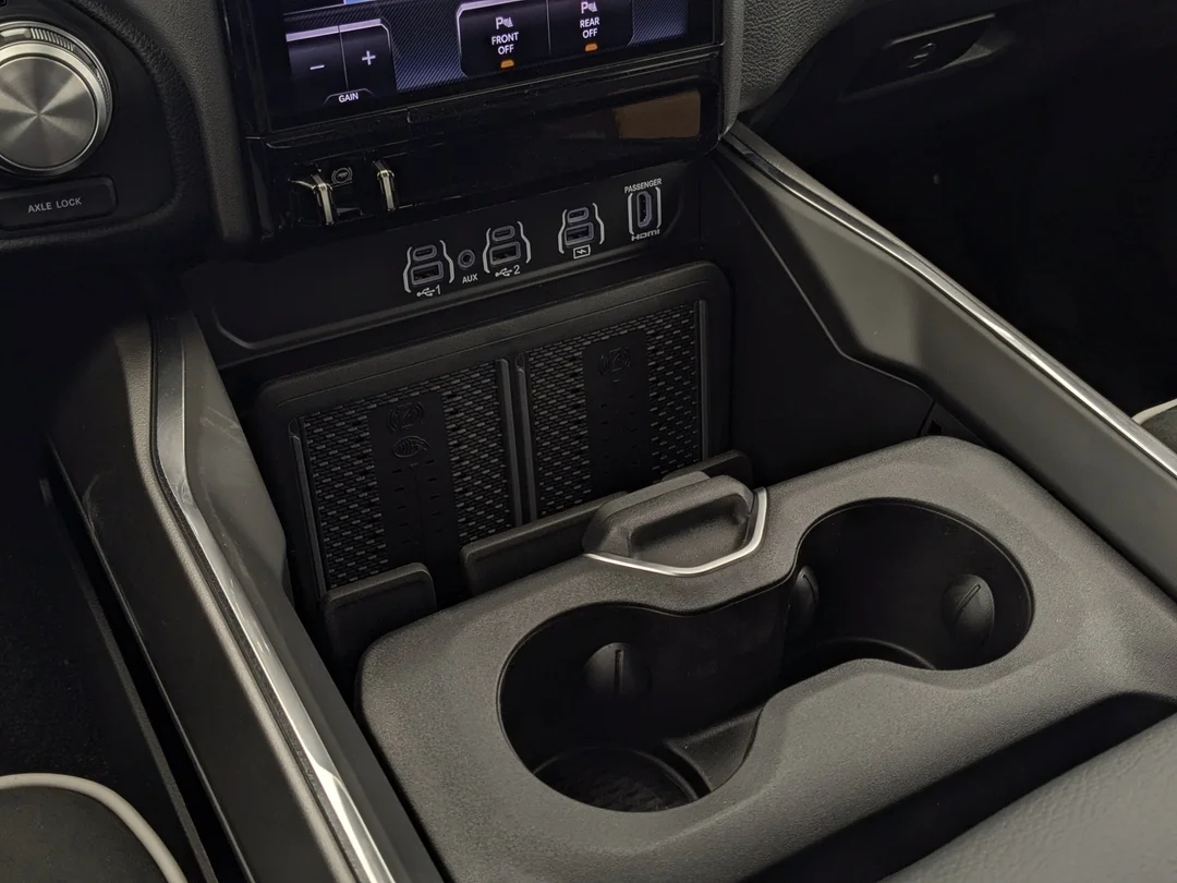New 2026 Black RAM Laramie - - 4x4 - Night Edition - Laramie Lvl 2 Grp - Advanced Safety Grp II & More! image 23
