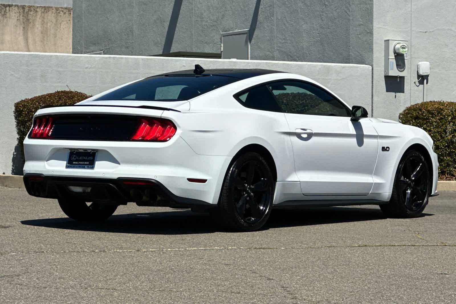 Used 2022 Oxford White Ford GT image 2