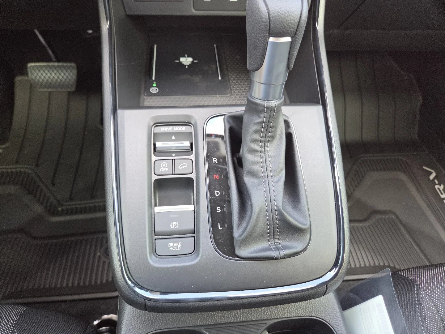 New 2026 Urban Gray Pearl Honda LX image 31
