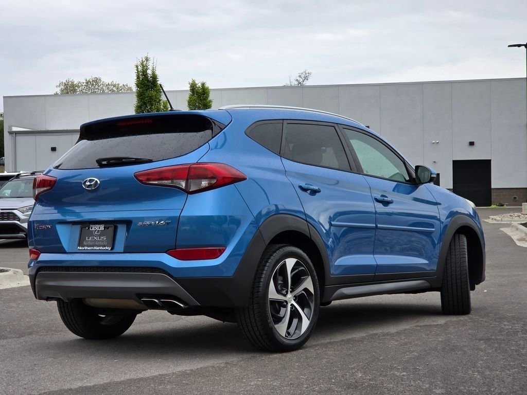 Used 2016 Caribbean Blue Hyundai Sport image 24