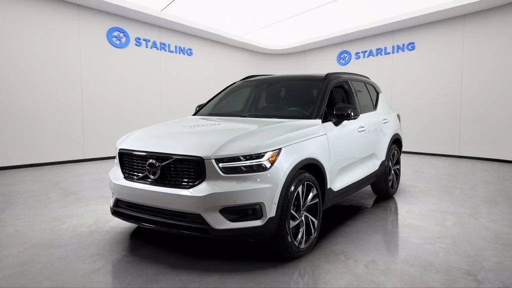 2021 Volvo XC40 R-Design - Photo 16
