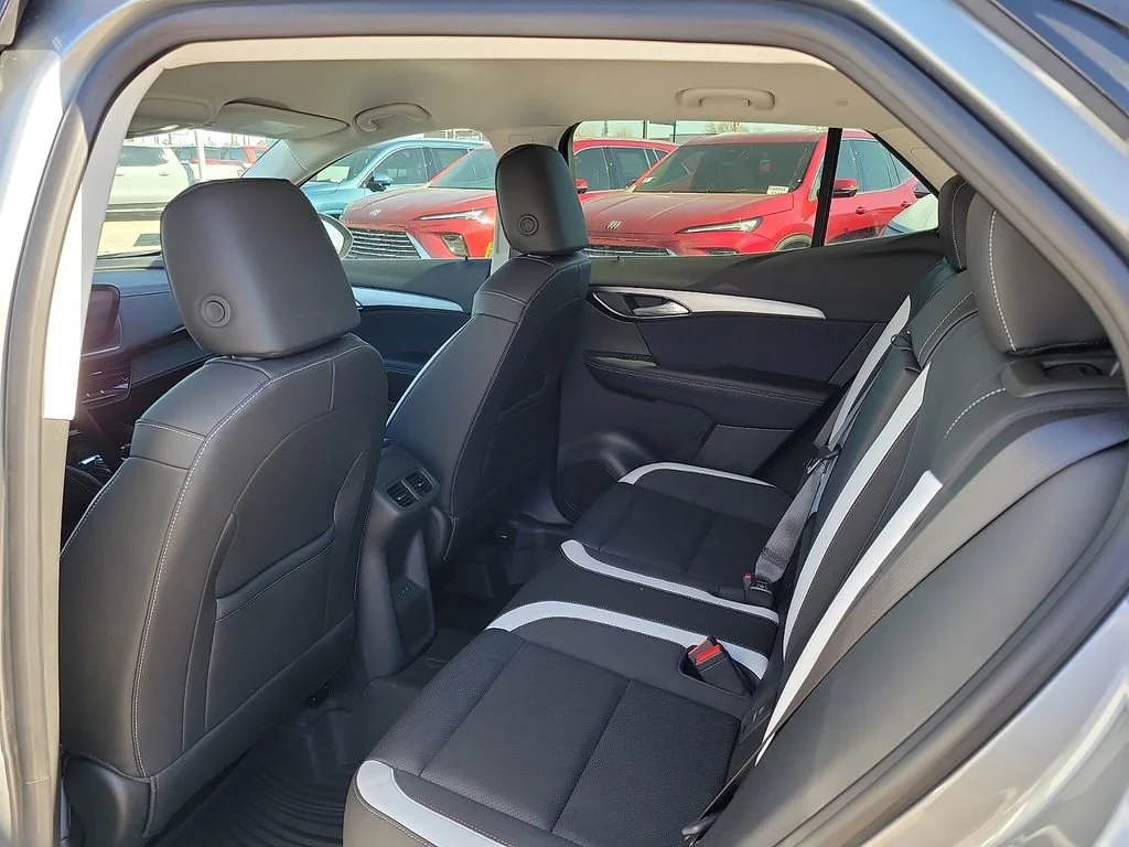 2026 Buick Envision Sport Touring - Photo 17