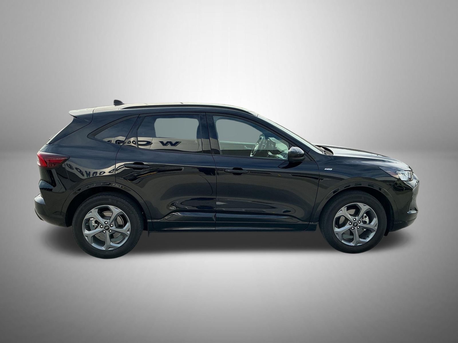 Used 2023 Agate Black Metallic Ford ST-Line Select image 4