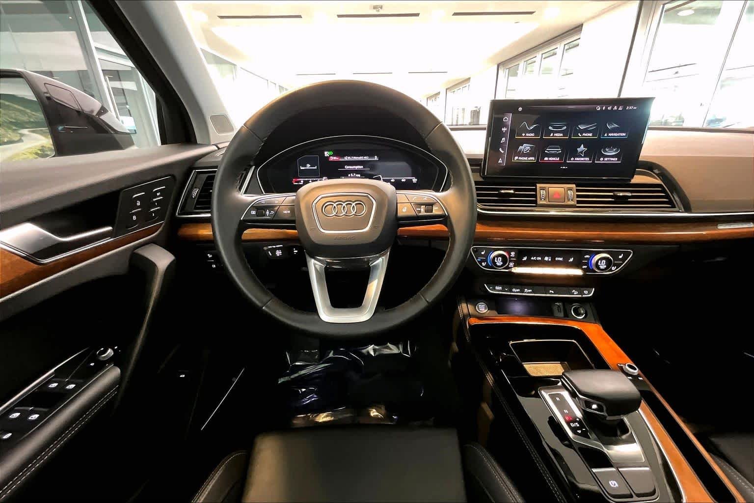 Used 2023 Mythos Black Metallic Audi S line Premium Plus image 6