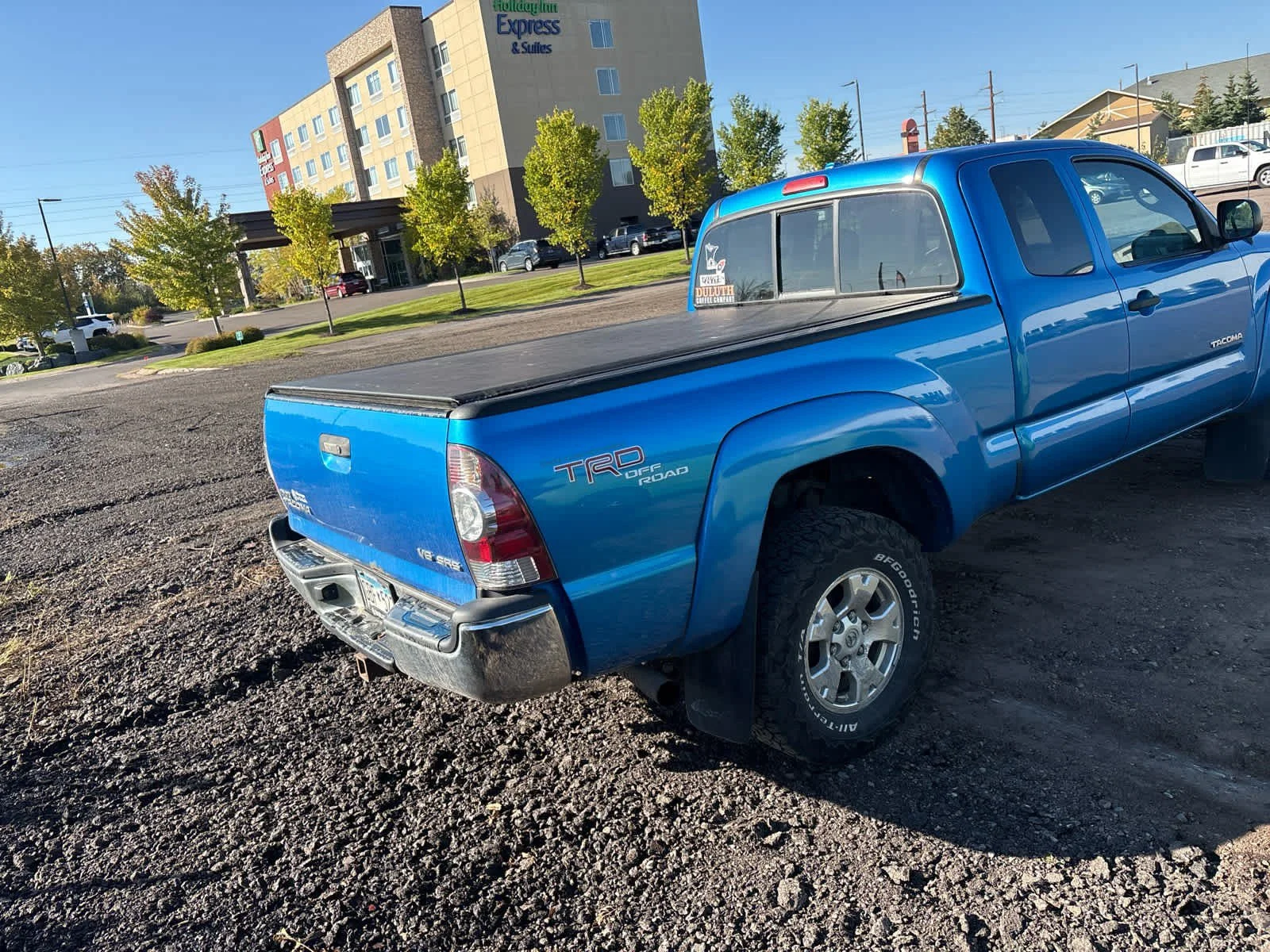 Used 2010 SPEEDWAY BLUE Toyota ACC CAB 4WD V6 AT image 10