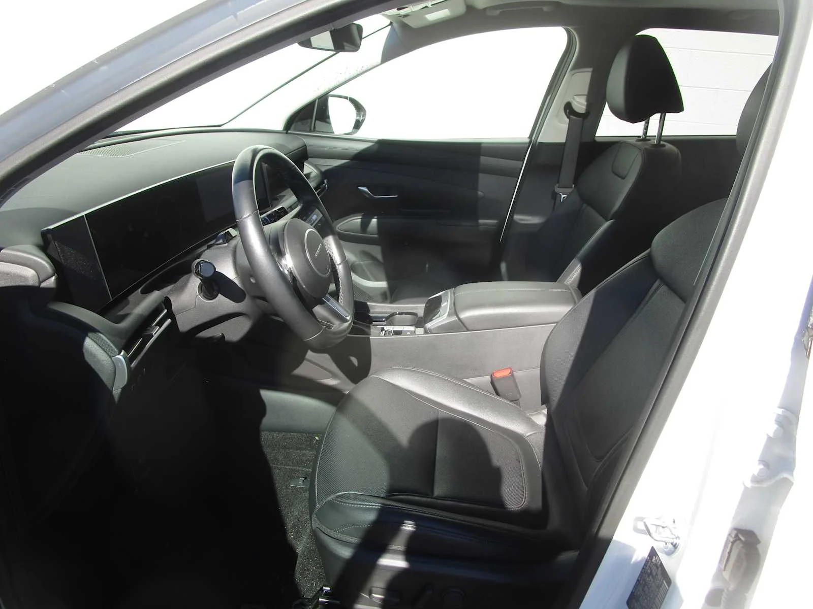 Used 2025 Serenity White Pearl Hyundai SEL Convenience image 11