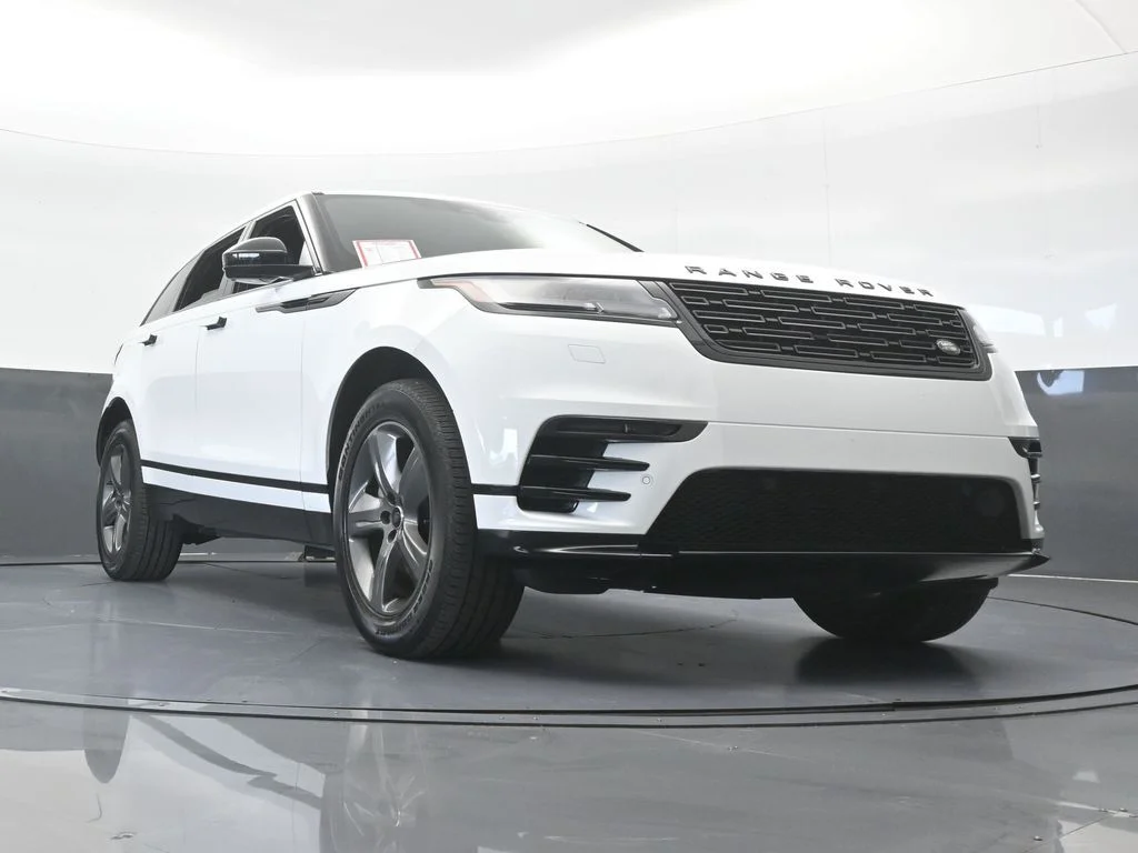Used 2025 Gray Land Rover Dynamic SE image 60