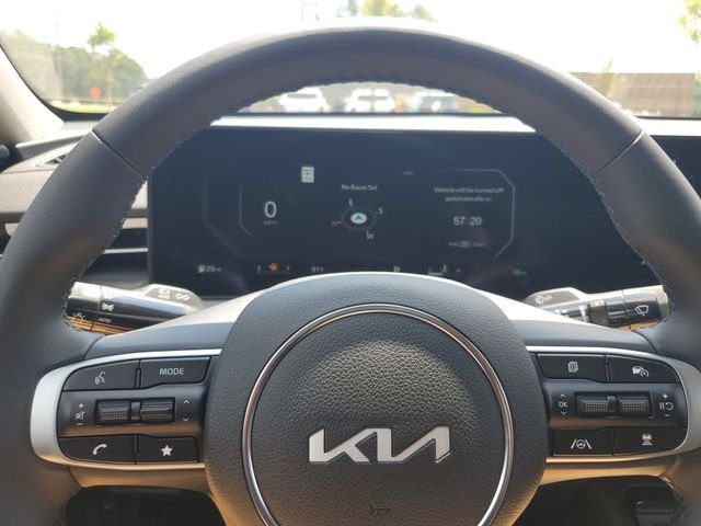 2025 Kia K5 EX - Photo 25