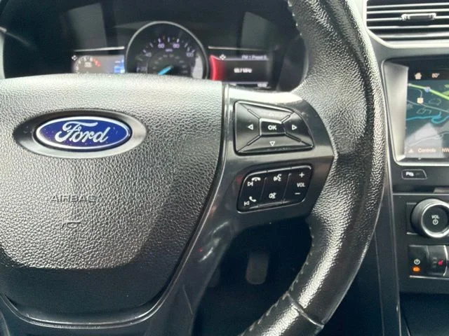 Used 2018 Gray Ford XLT image 23